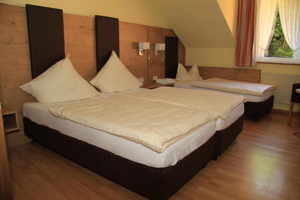 Waldhotel Albachmühle mit Albacher Stuben Wasserliesch Habitación foto
