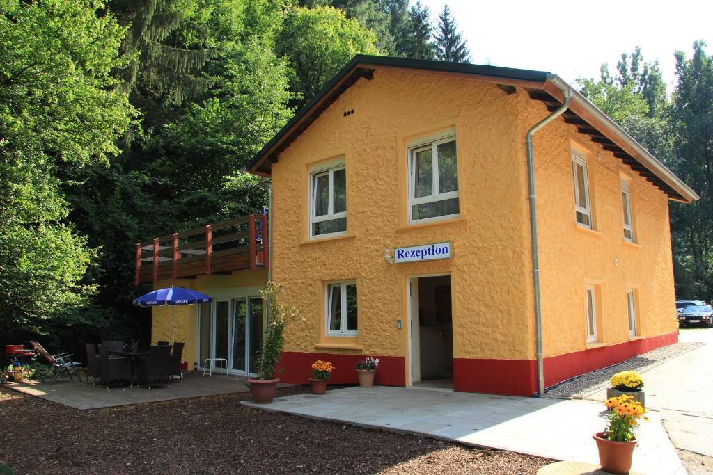 Waldhotel Albachmühle mit Albacher Stuben Wasserliesch Exterior foto